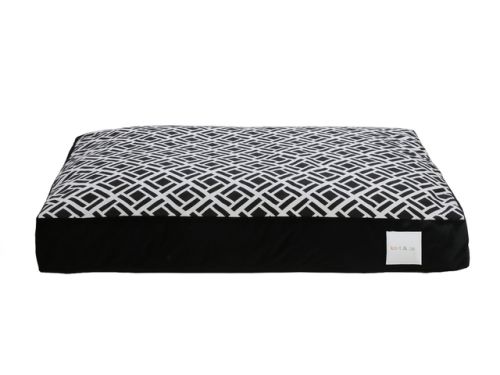 Kort & Co Zingle Black Pillow Pet Bed