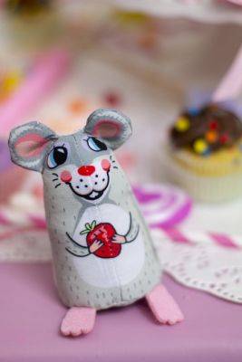 Fuzzu Sweet Baby Mice Sweetie Mouse Cat Toy 